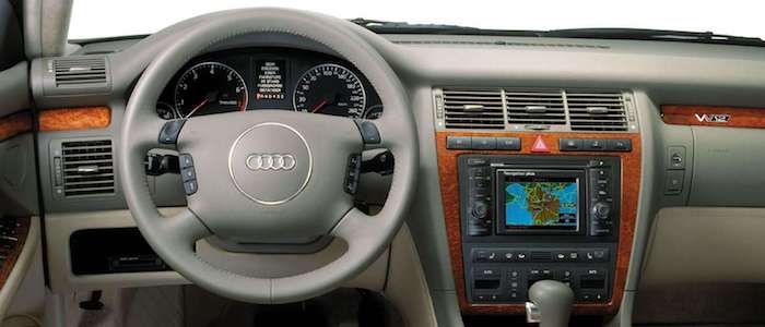 Audi A8  3.7 5V