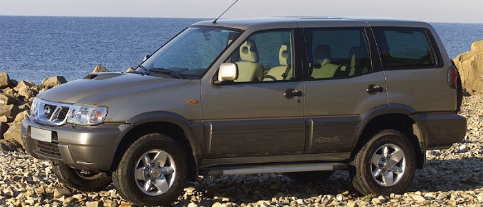 Nissan Terrano II LWB 2.7 TD