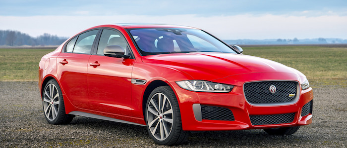 Jaguar XE  P250 AWD